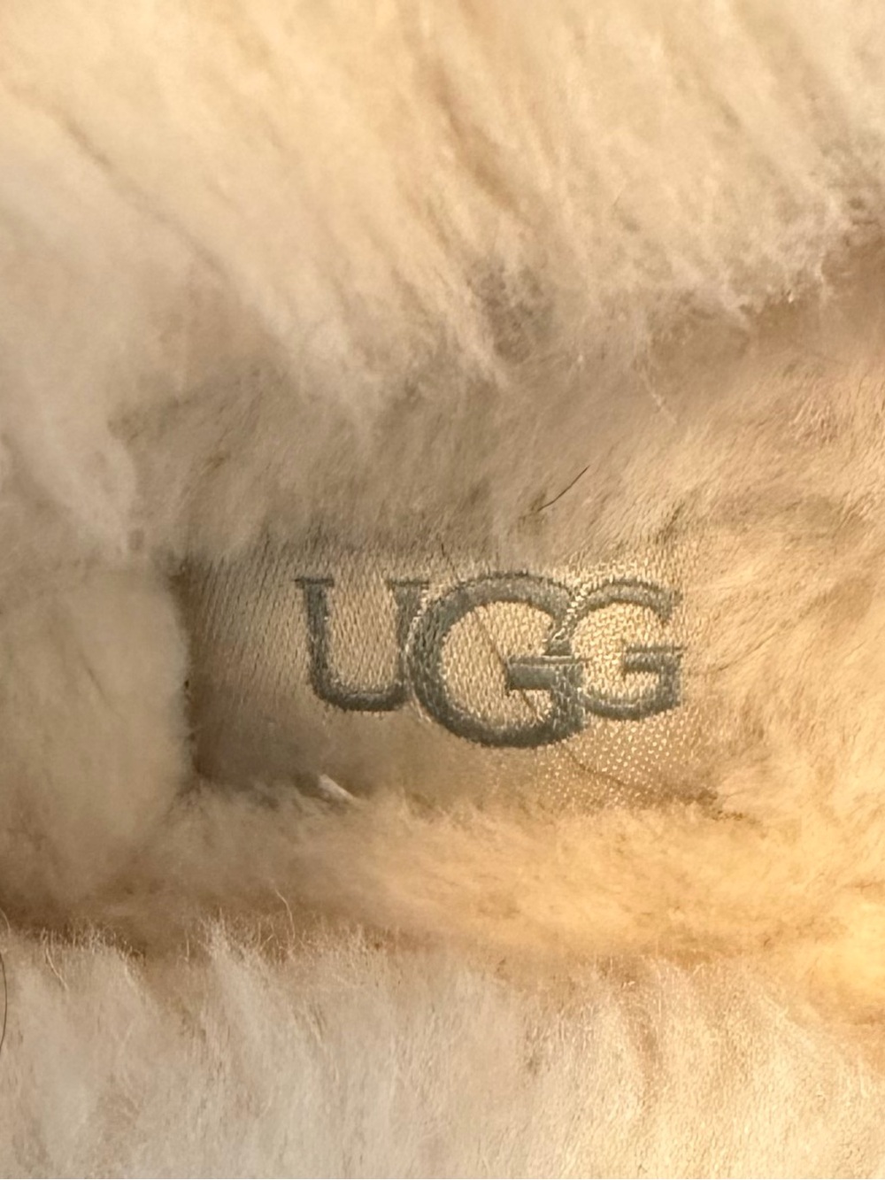 UGG Ansley Women’s Suede Moccasin Slippers in Light Gray with Shearling Lining - Picture 8 of 9